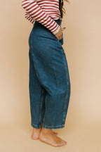 Collins Barrel Jeans in Dark Wash
