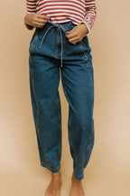 Collins Barrel Jeans in Dark Wash