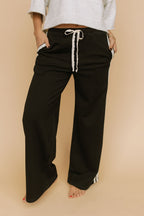 Lacy Days Sweatpants in Black