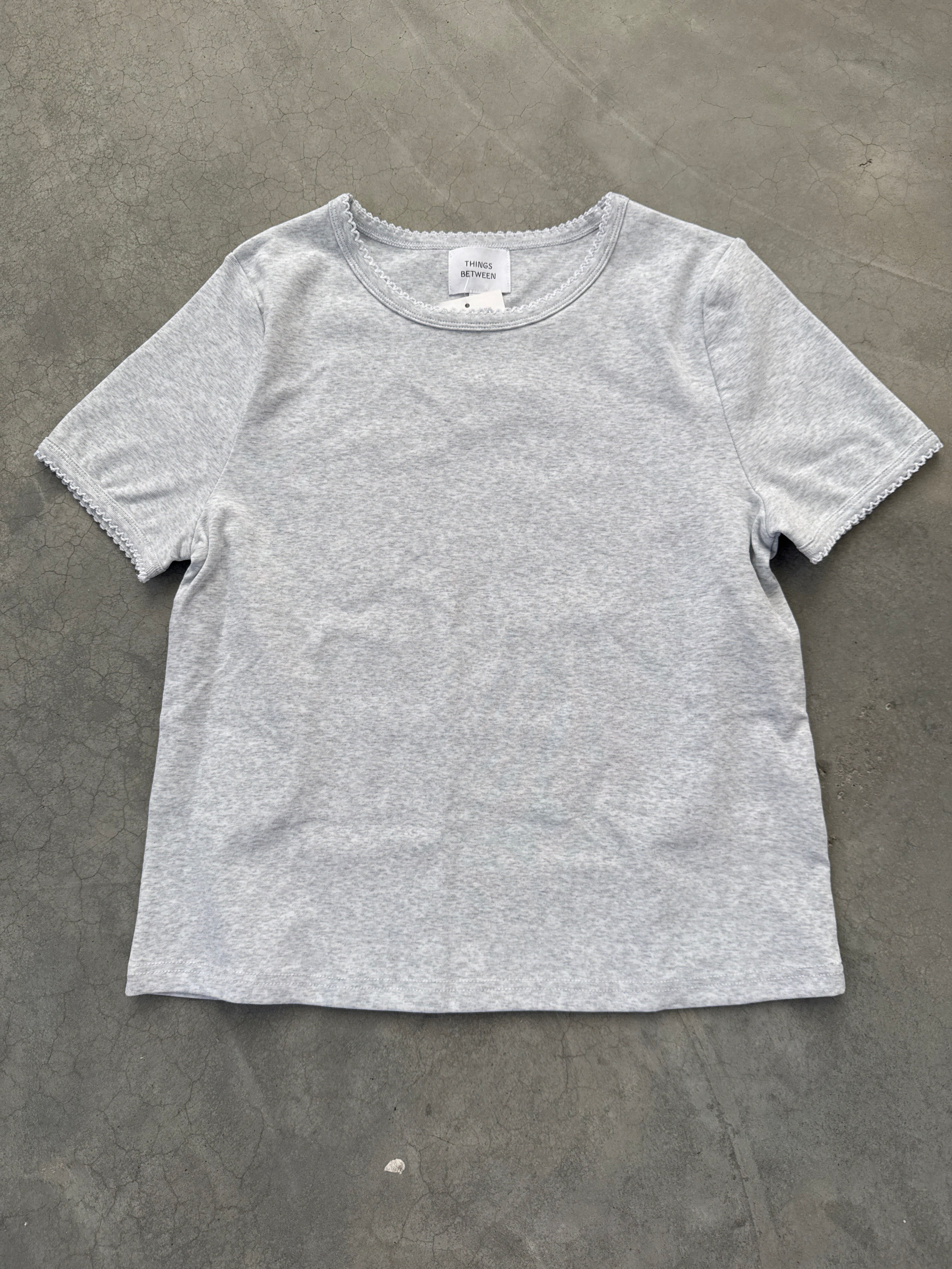 FINAL SALE - FLAWED Scallop Edge Tee in Grey - Small