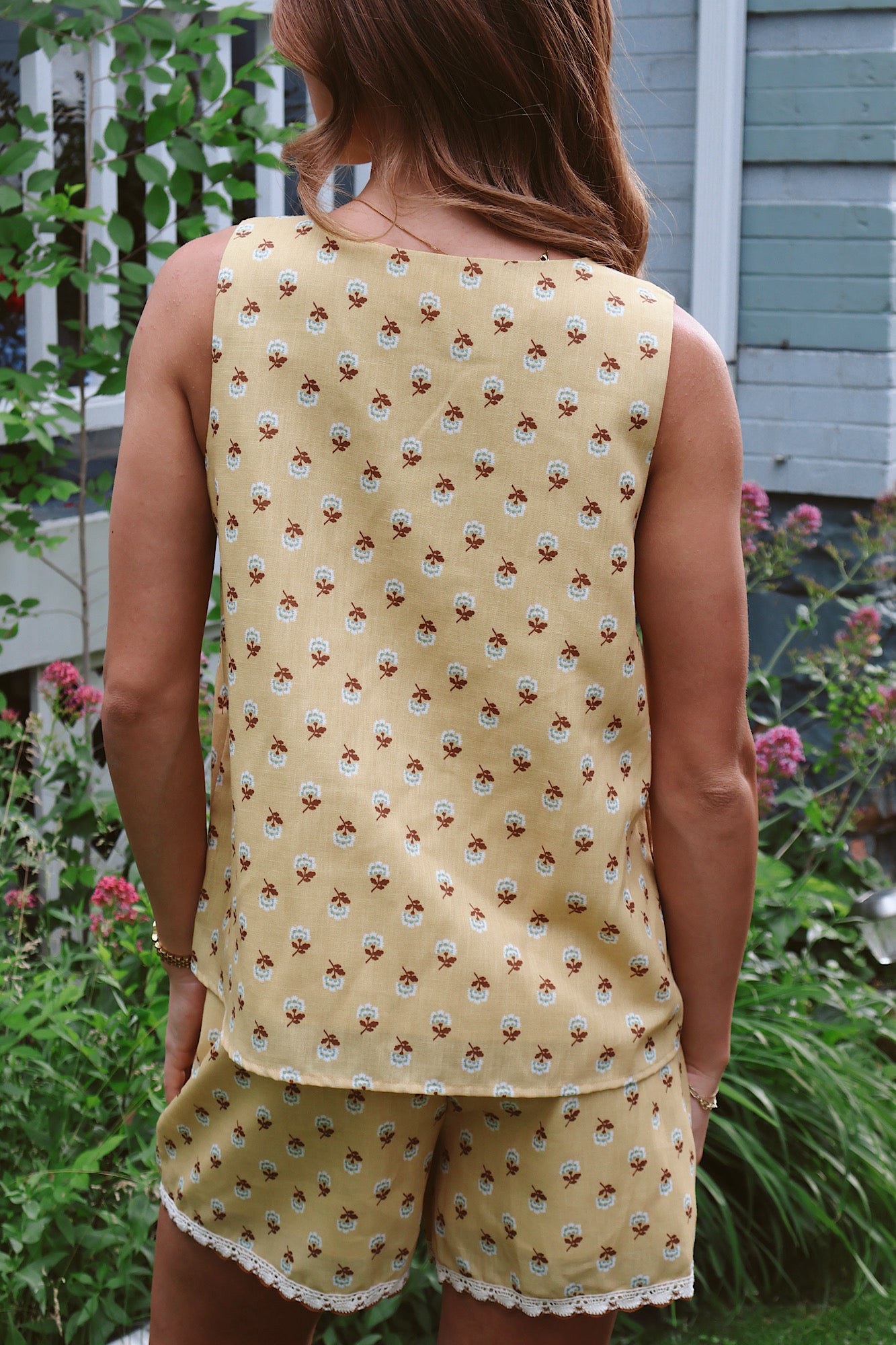 Flora Scalloped Tank Secondary image