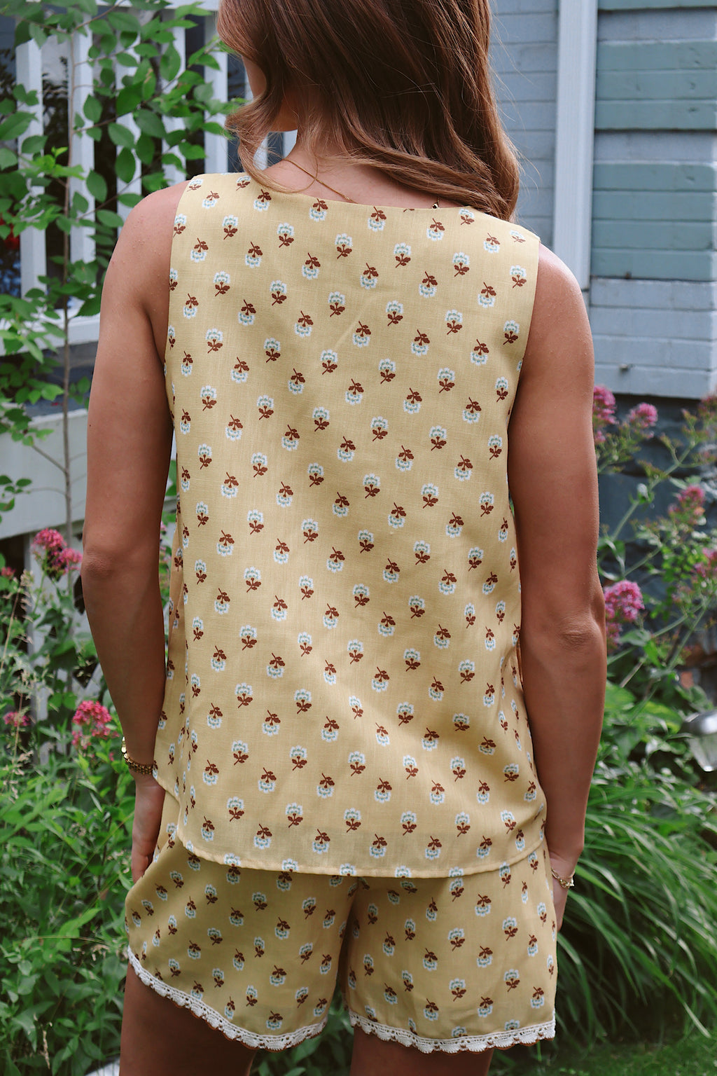 Flora Scalloped Tank