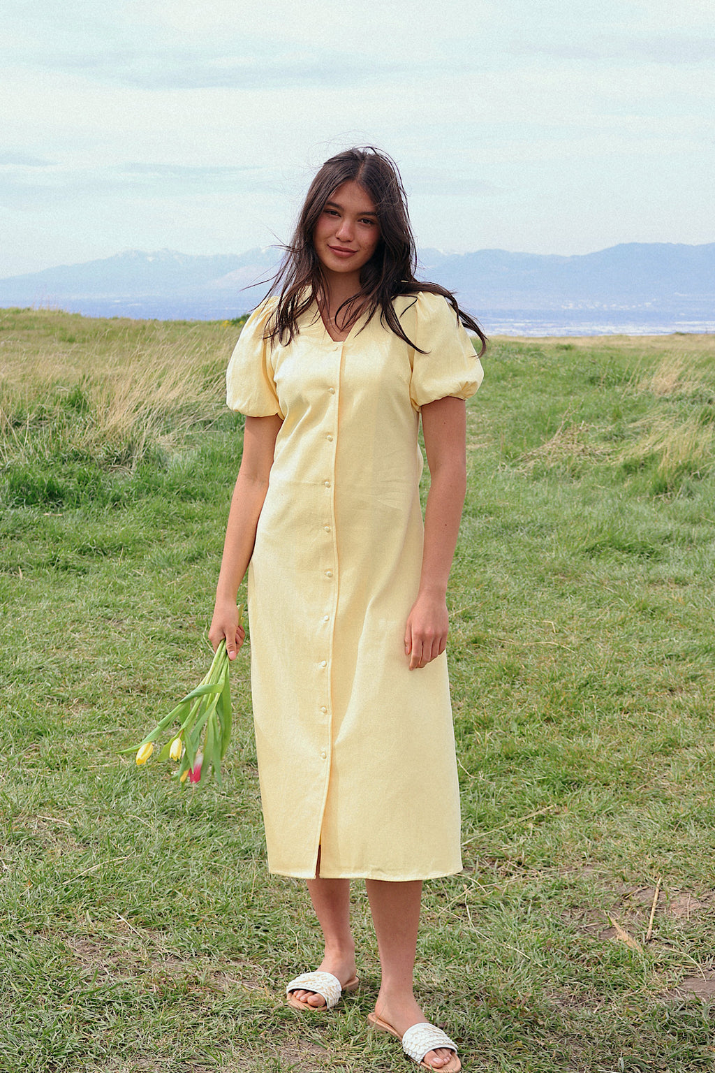 Sunnie Midi in Butter Yellow