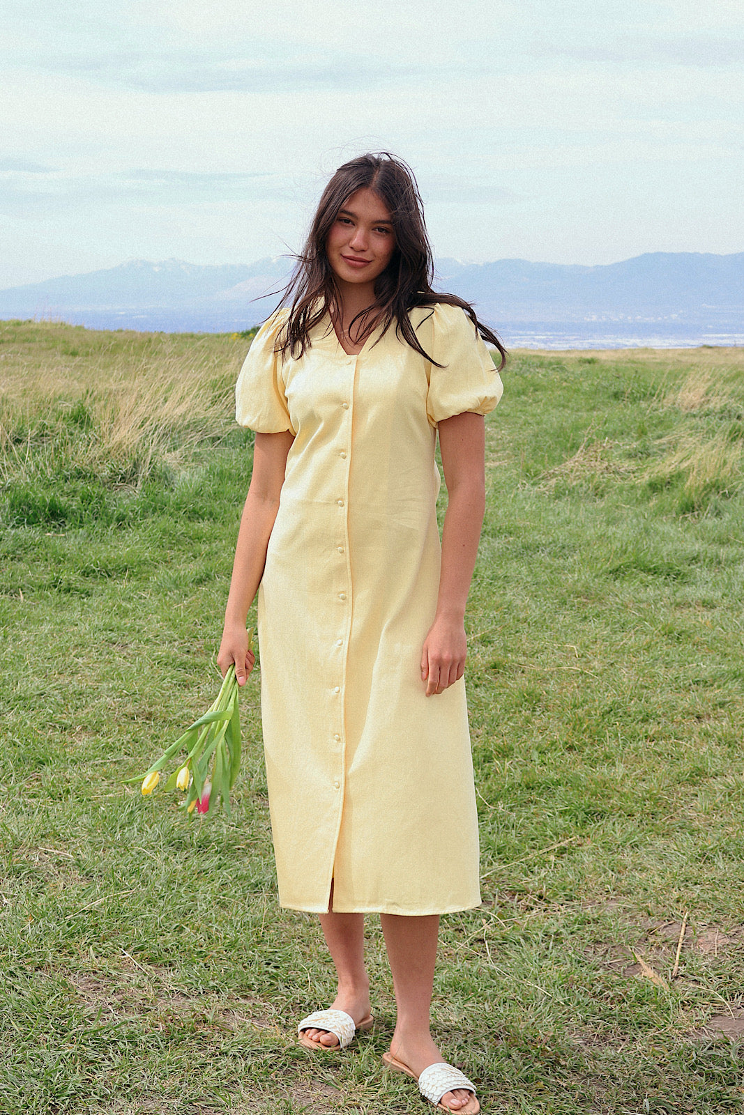 Sunnie Midi in Butter Yellow