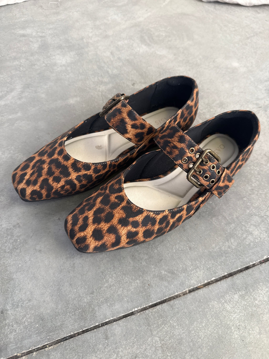 FINAL SALE - FLAWED Oasis Flats Leopard Print - 7.5