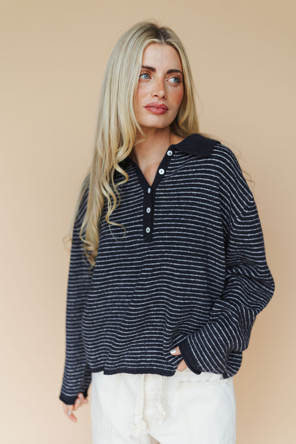 【COSYHARU】Bokashi Knit Henley Neck jueS4p7LiCYe.jpg?width=768