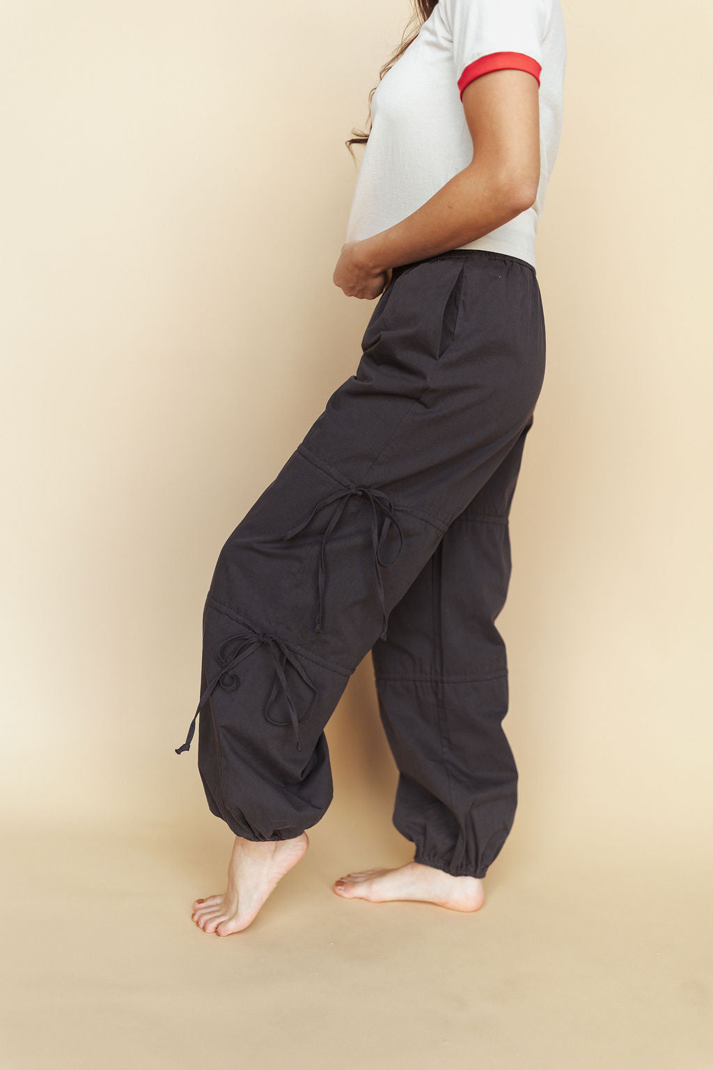 Downtown Side Tie Jogger Pants in Charcoal