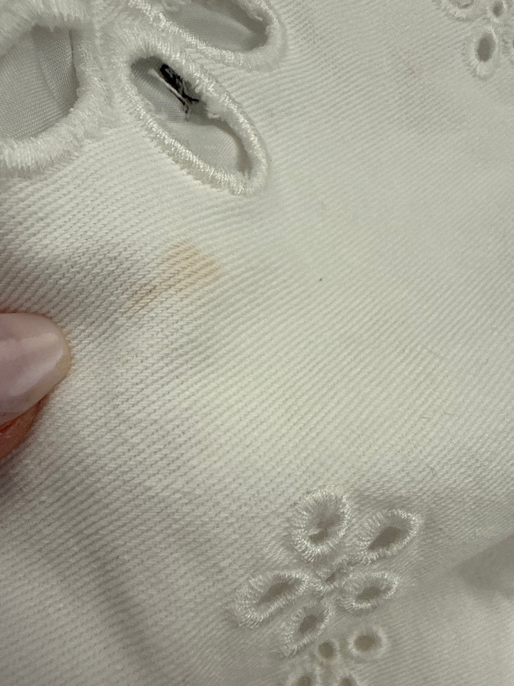 FINAL SALE - FLAWED Greta Eyelet Vest in White - Medium