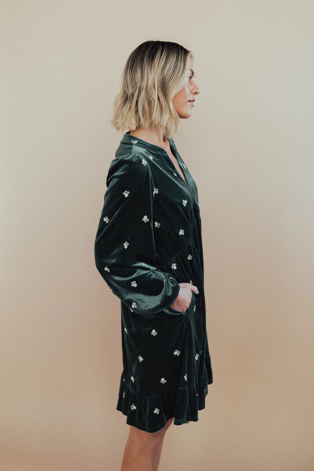 FINAL SALE - Jewel Velvet Dress in Teal