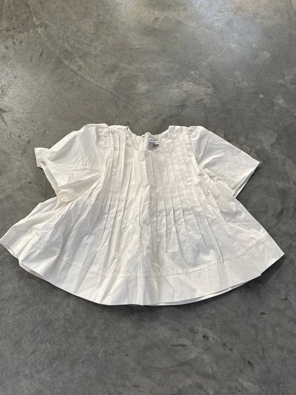 FINAL SALE - FLAWED White pintuck blouse - Small