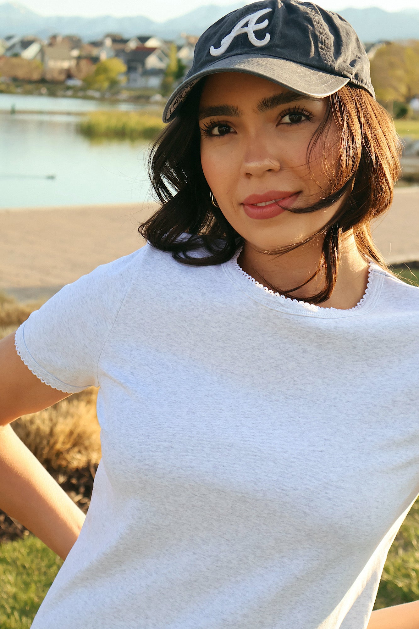 Scallop Edge Basic Tee in Grey