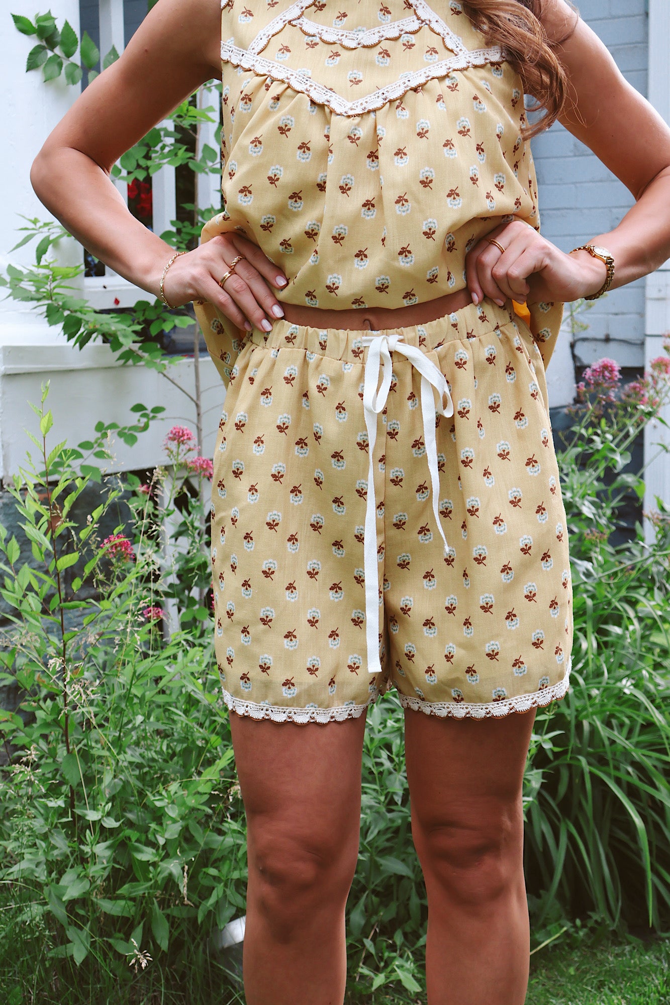 Floral Scalloped Shorts