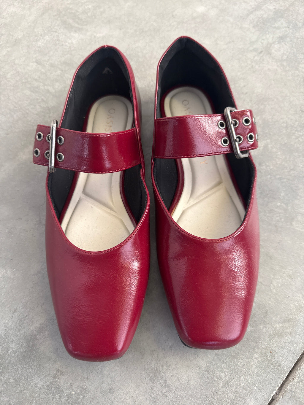 FINAL SALE - FLAWED Oasis Flats Burgundy - 8