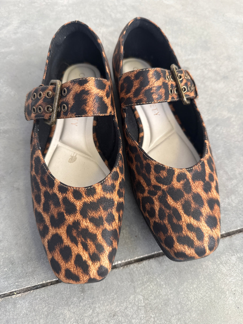 FINAL SALE - FLAWED Oasis Flats Leopard Print - 7.5