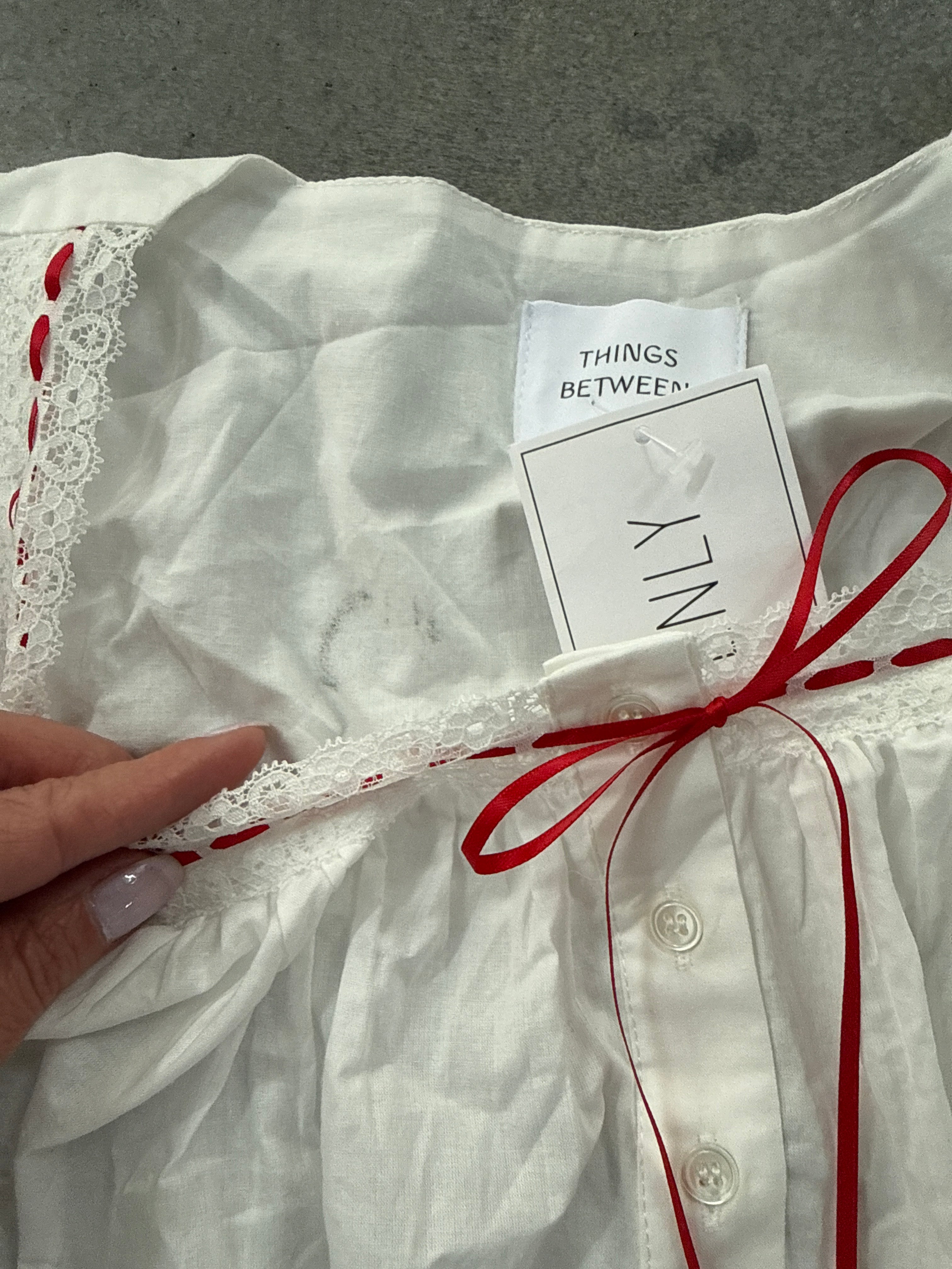FINAL SALE - FLAWED Della Ribbon Blouse in White - Medium