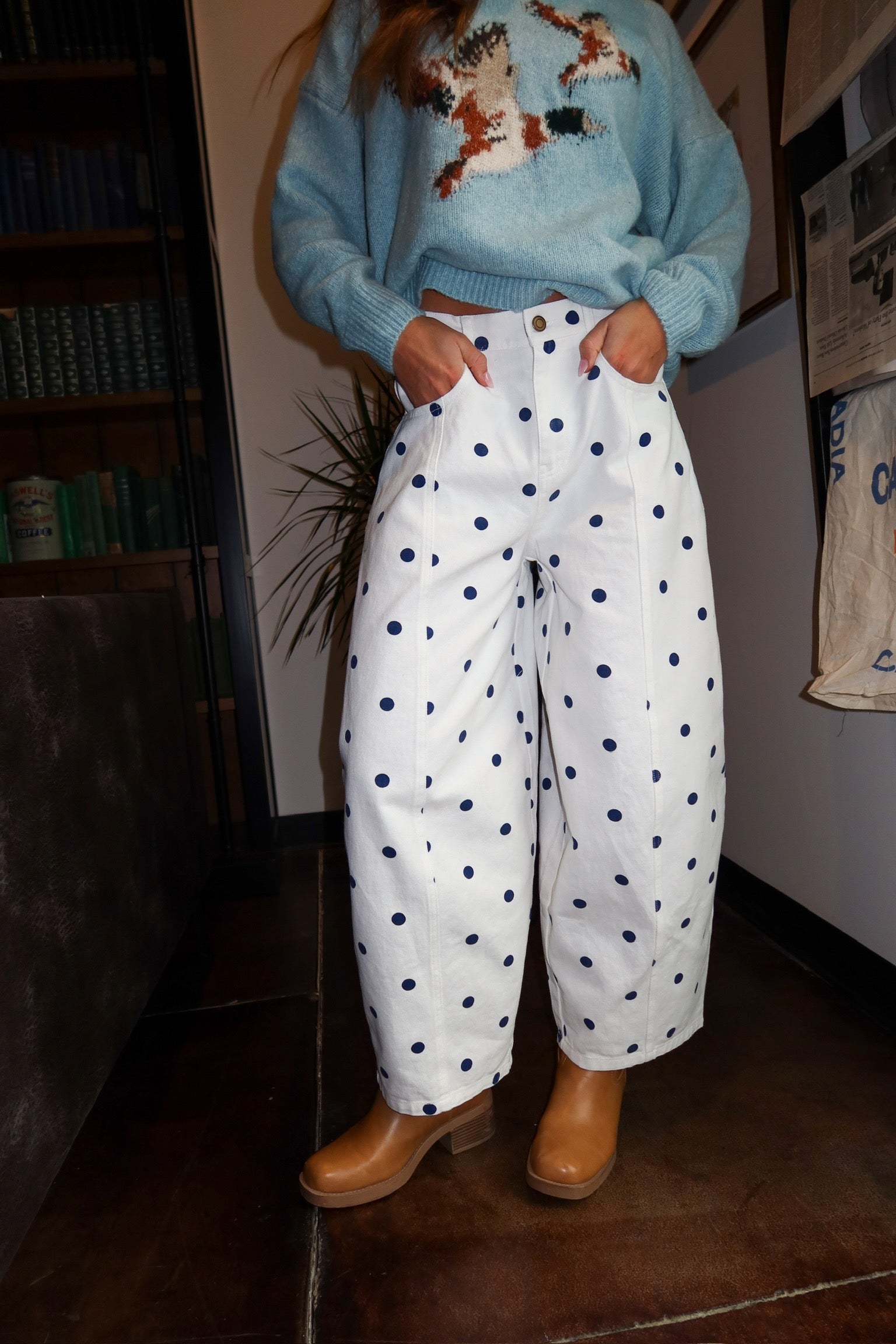 Dotted Barrel Jeans in Ivory/Navy