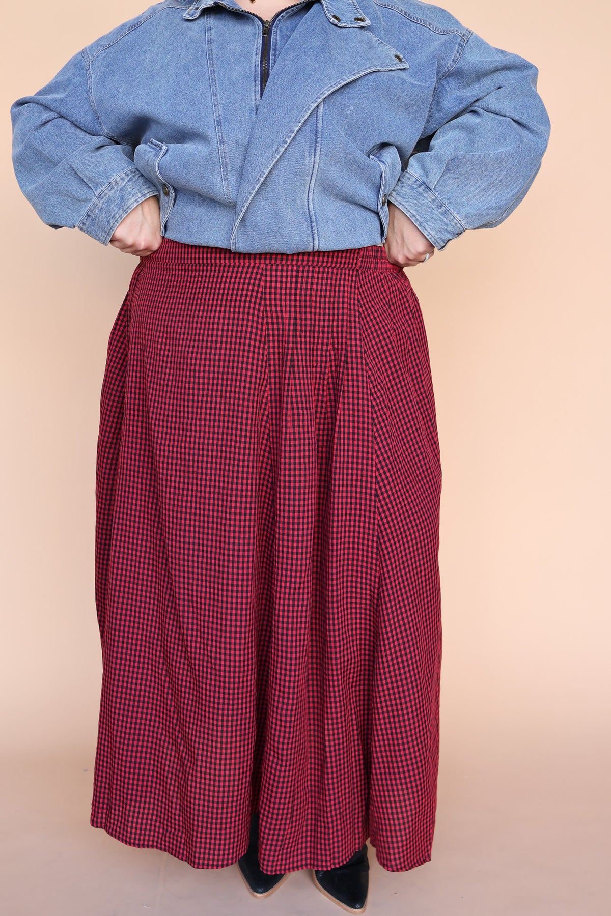 Sutton Gingham Skirt in Berry Red