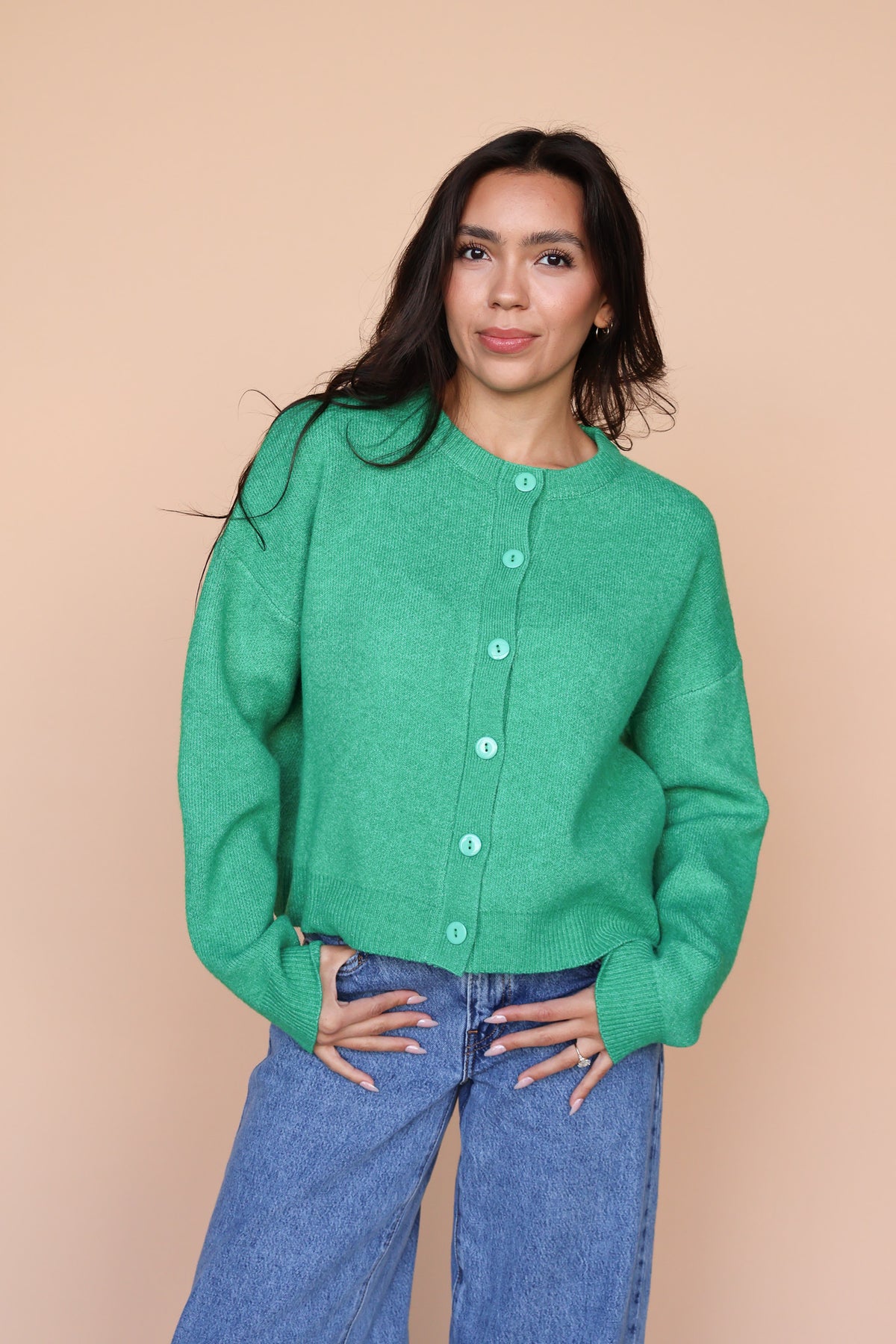 Maren Cardigan in Kelly Green Secondary image