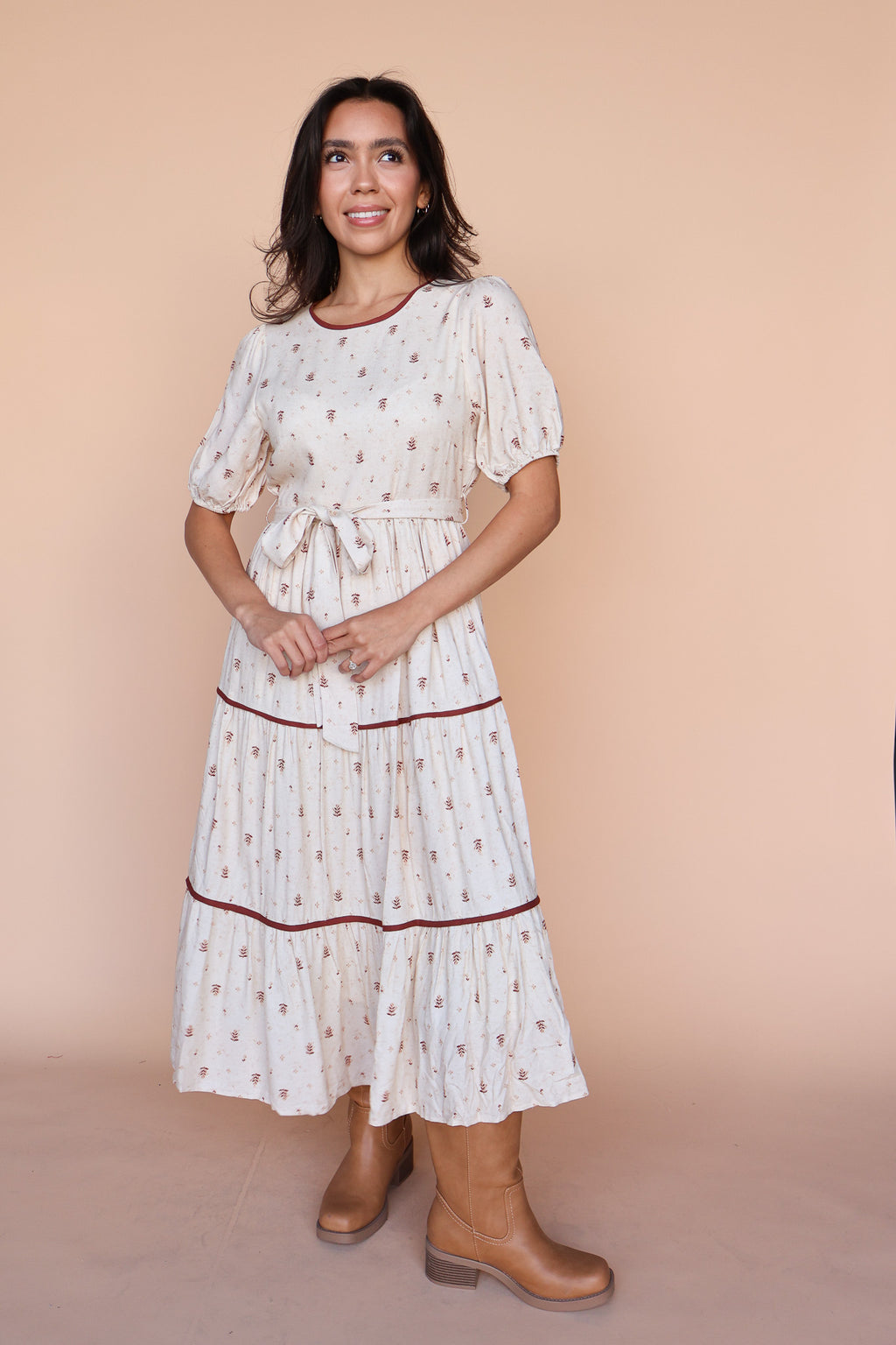 Goldie Floral Dress in Oatmeal