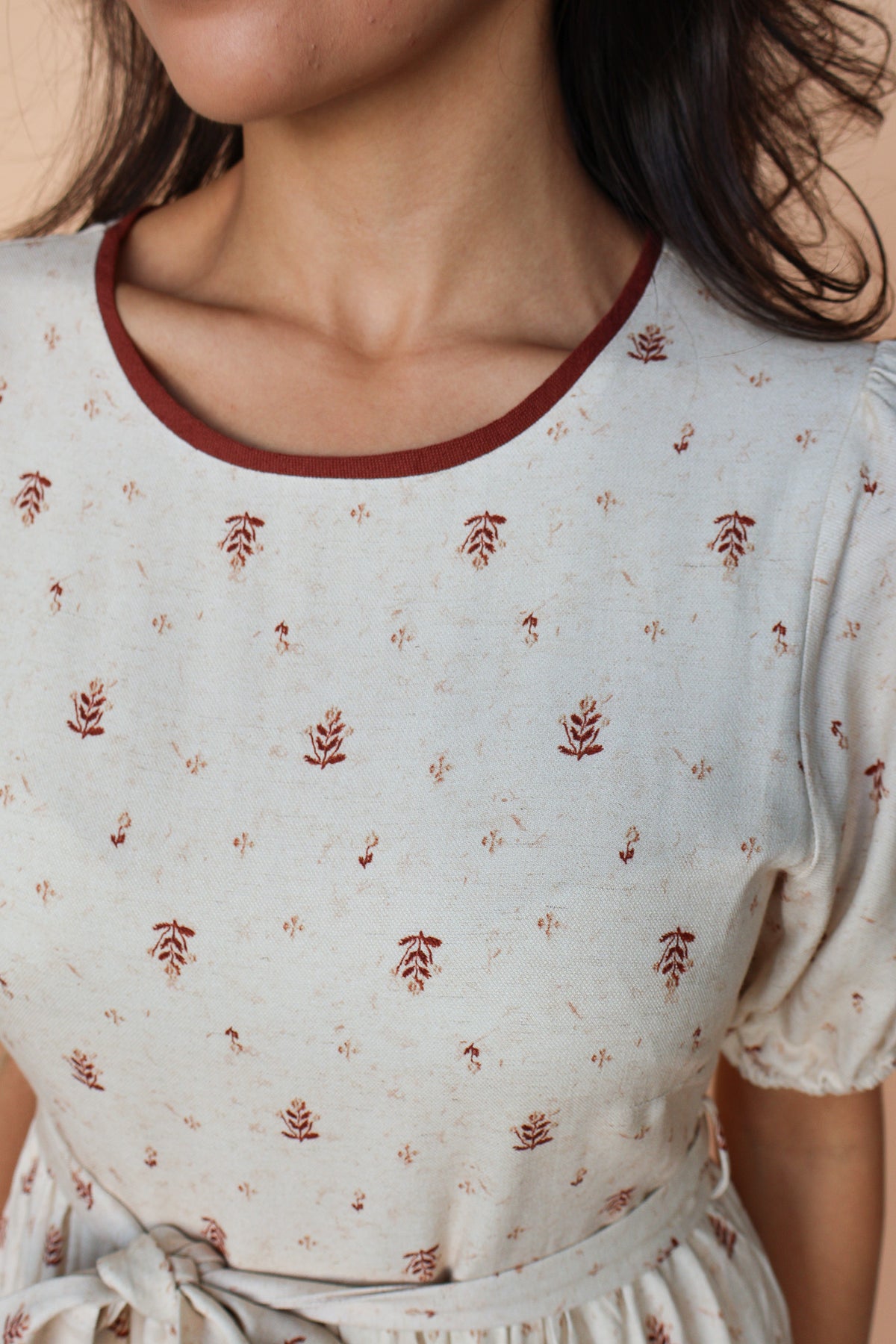 Goldie Floral Dress in Oatmeal