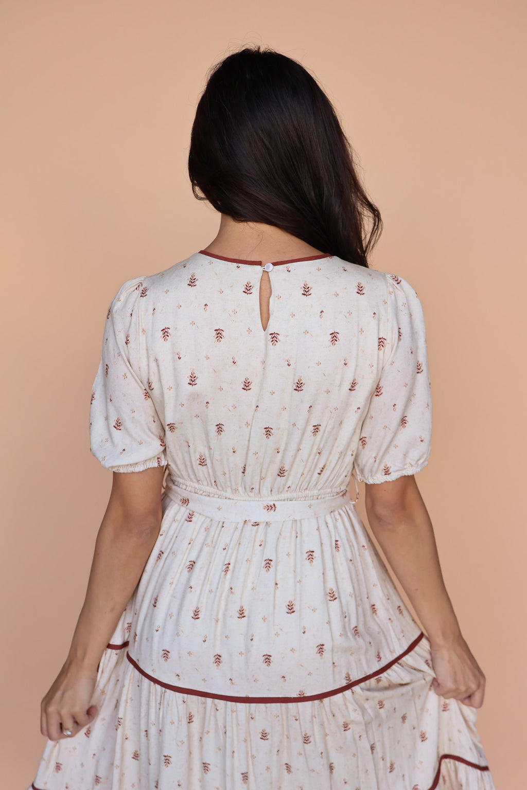 Goldie Floral Dress in Oatmeal
