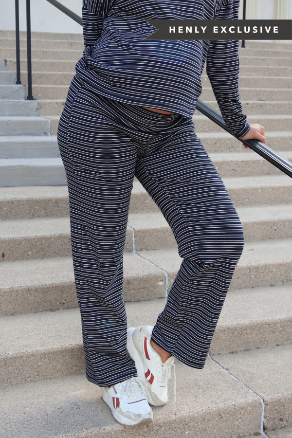Carson Stripe Pants in Navy