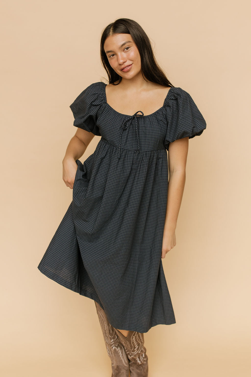 Elora Gingham Midi in Navy Main image