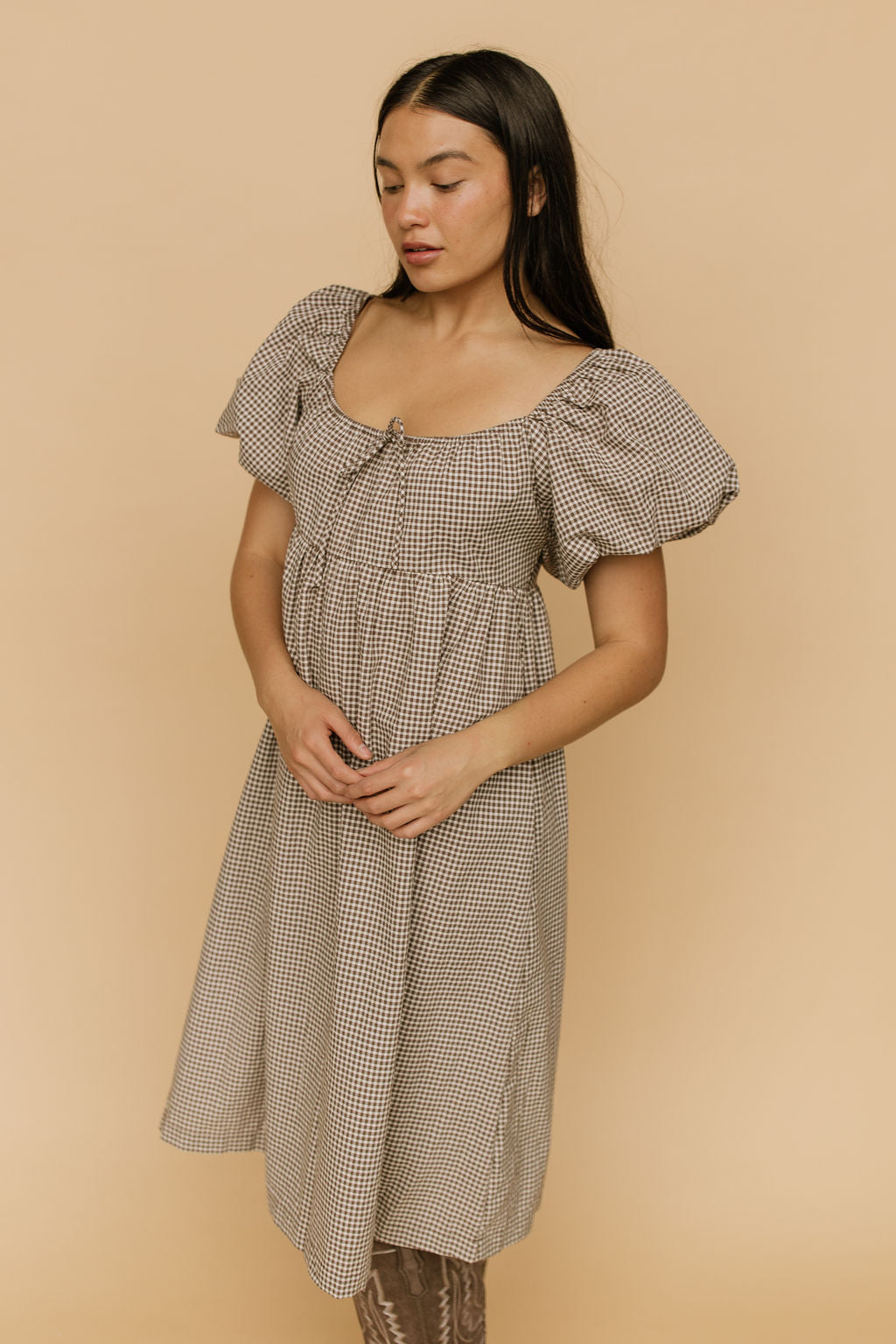 Elora Gingham Midi in Brown