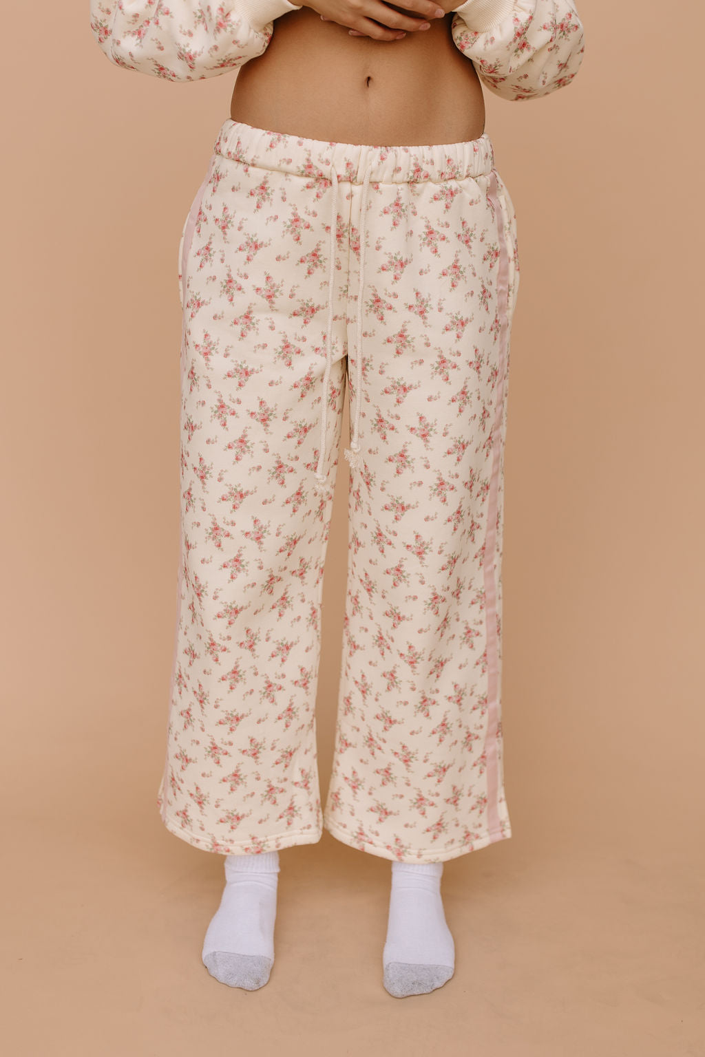 Kira Floral Sweatpants
