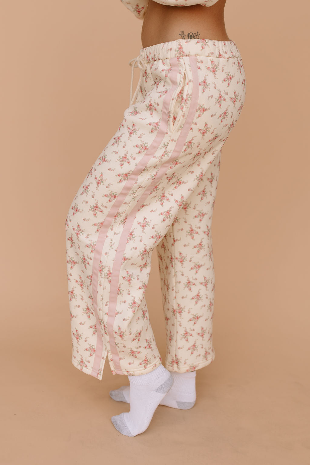 Kira Floral Sweatpants Main image