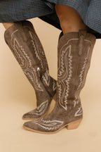 Tess Boots in Dark Chocolate