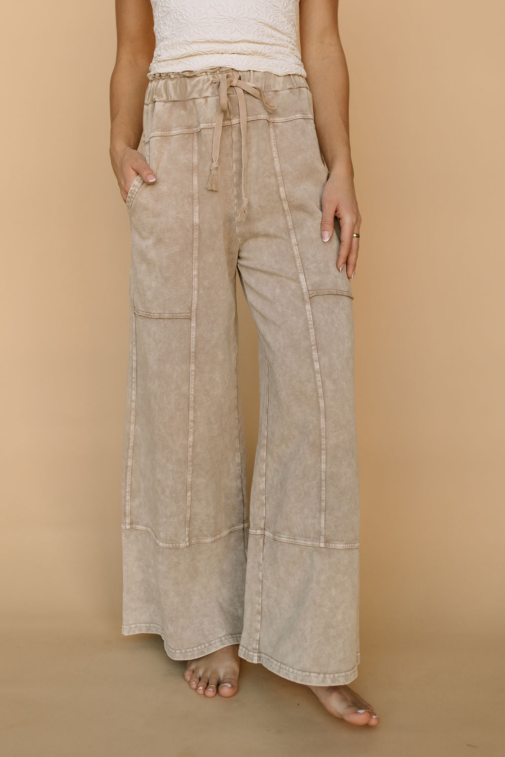 Milo Lounge Pants in Oatmeal Acid Wash