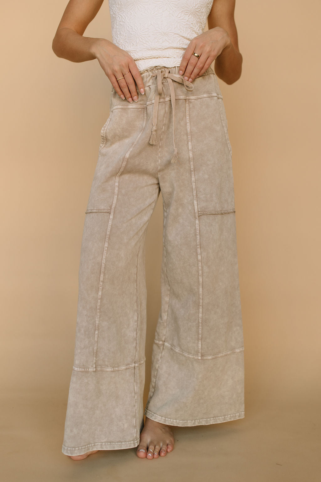 Milo Lounge Pants in Oatmeal Acid Wash