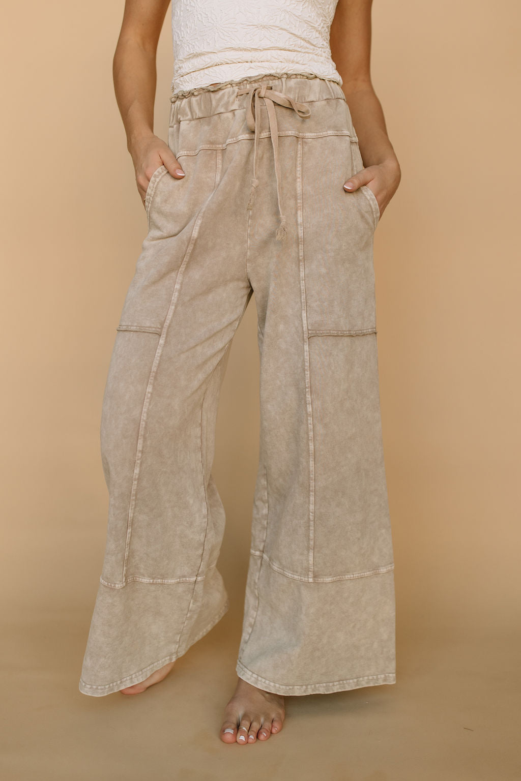 Milo Lounge Pants in Oatmeal Acid Wash