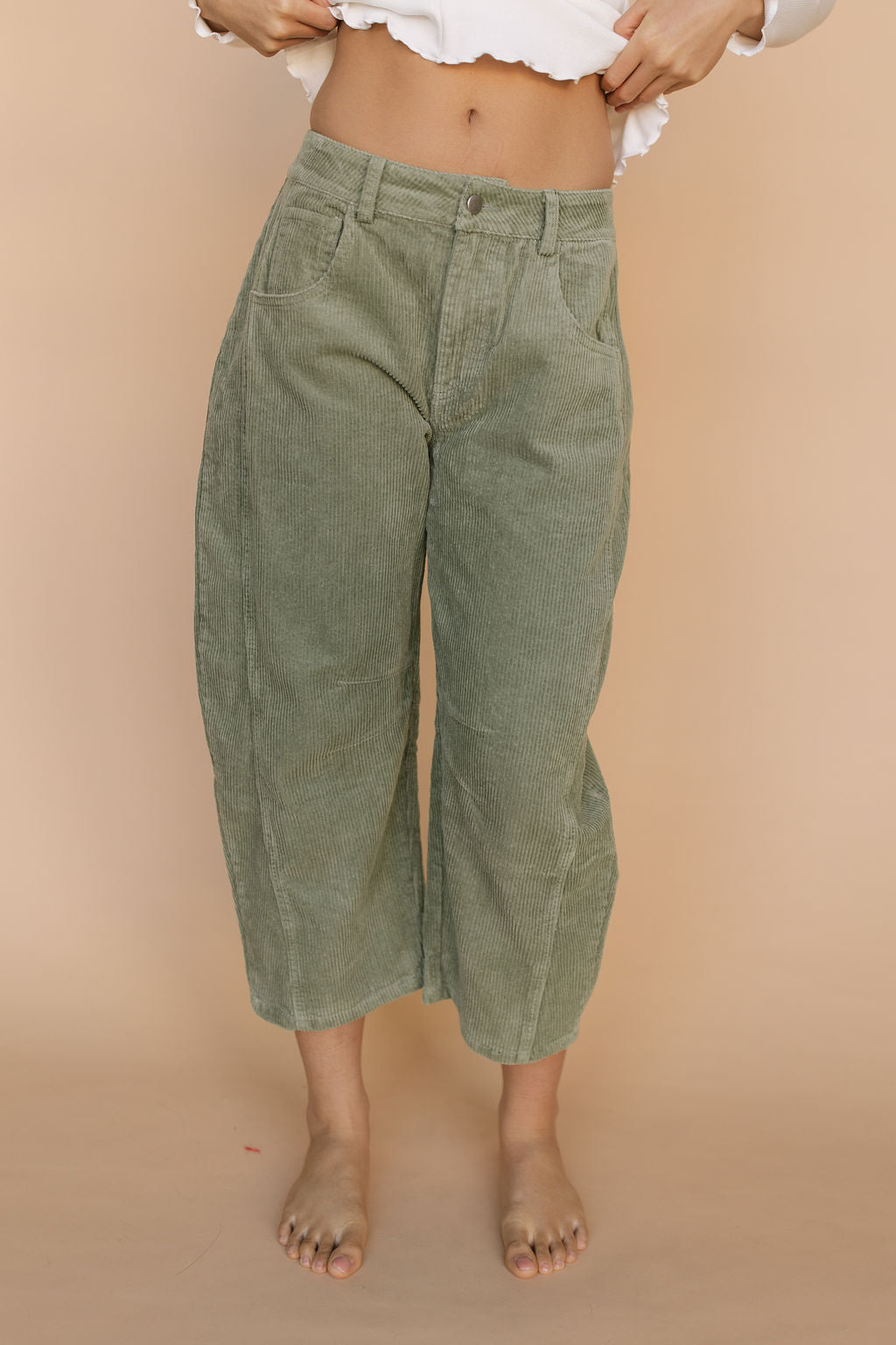 Aiden Corduroy Barrel Jeans in Olive Main image