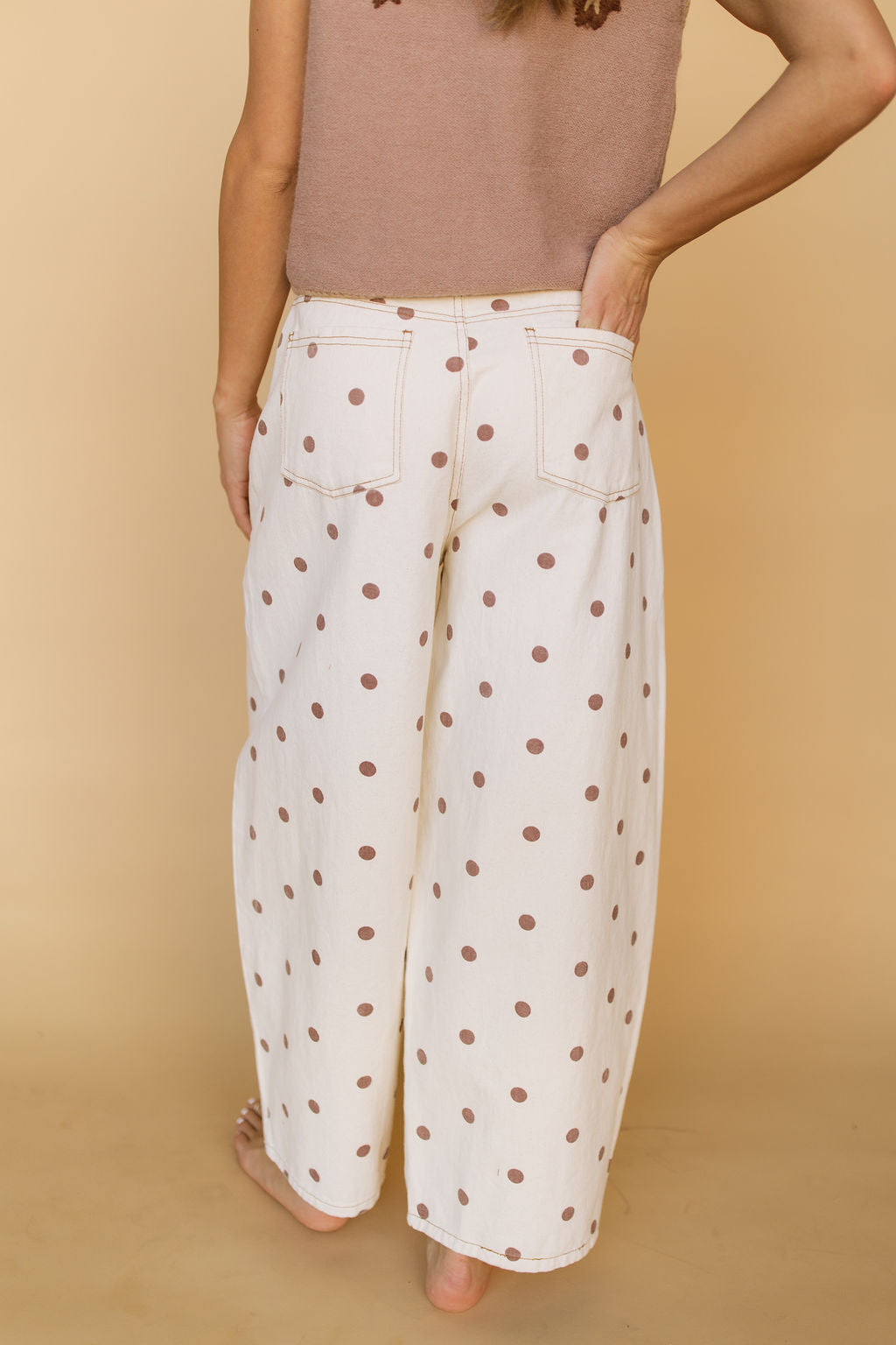Dotted Barrel Jeans in Brown