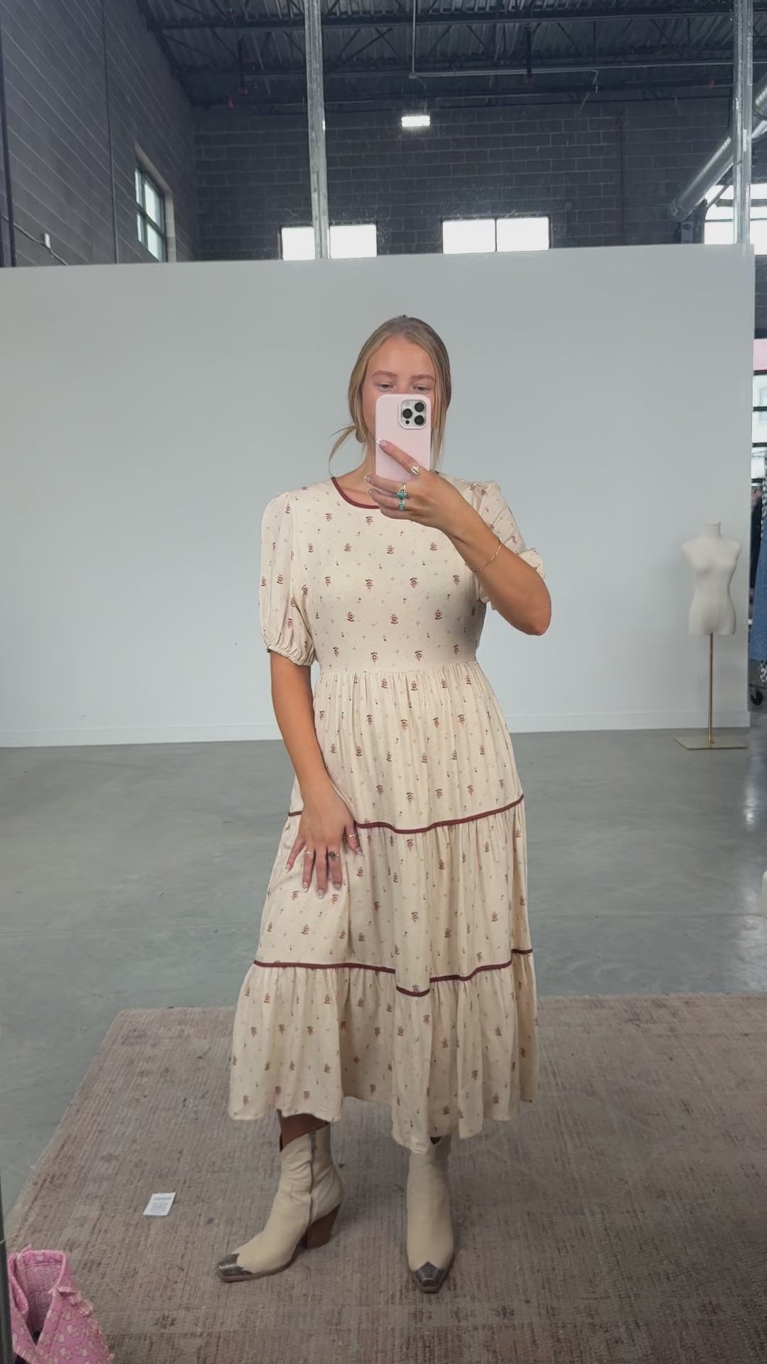 Goldie Floral Dress in Oatmeal