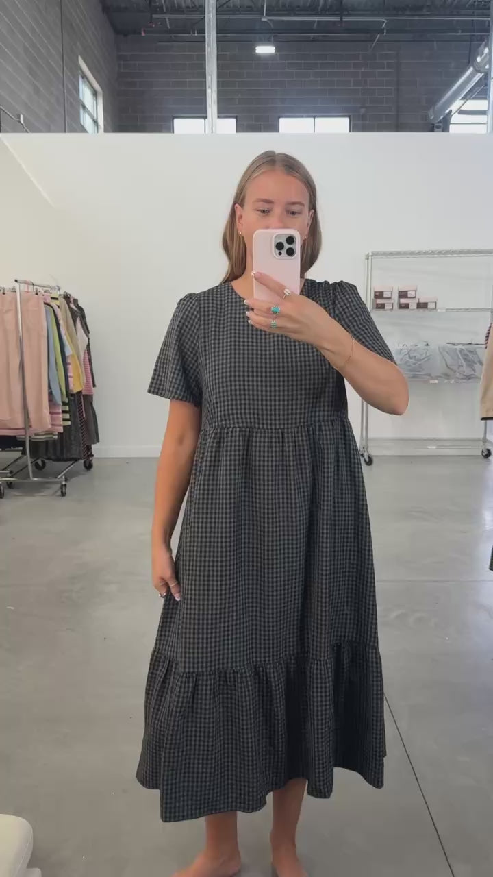 Lane Gingham Midi in Charcoal