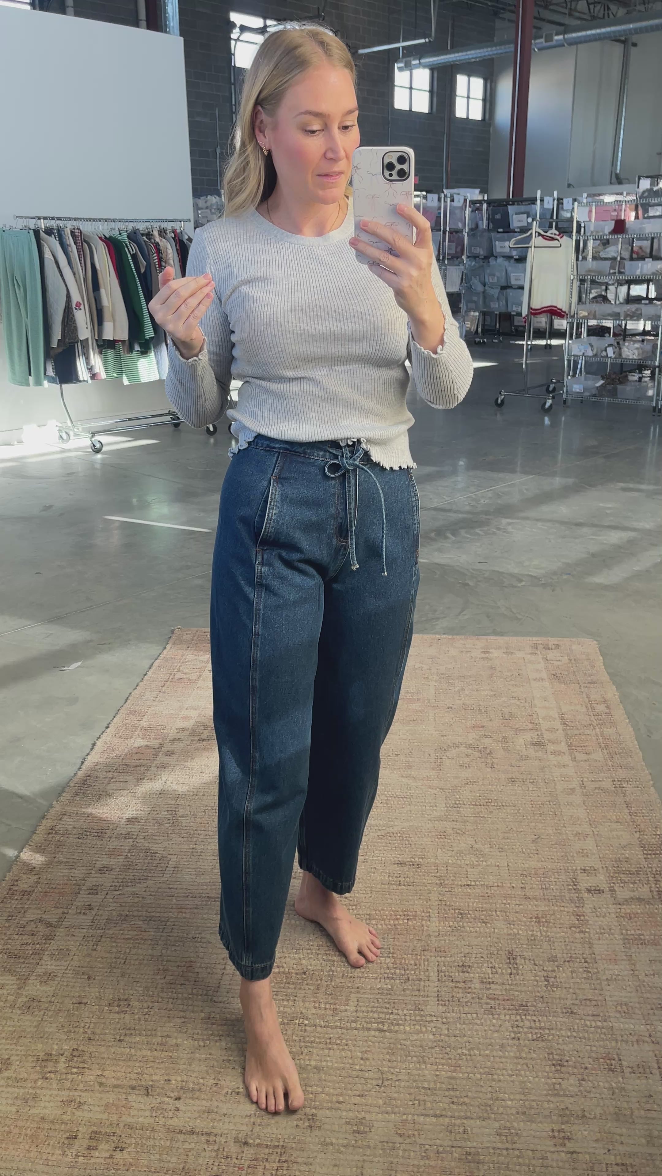 Collins Barrel Jeans in Dark Wash