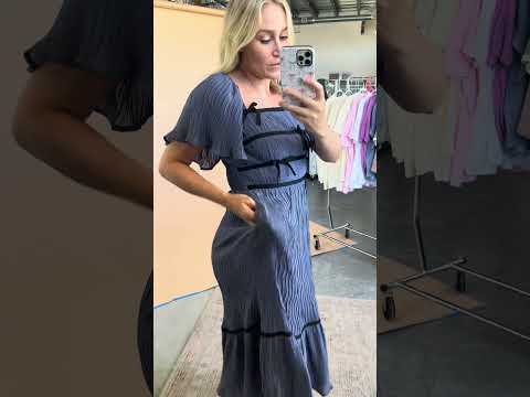 Clara Bow Midi in Navy